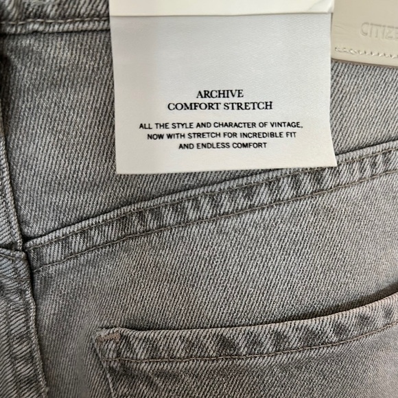 CITIZENS OF HUMANITY | Gray Jeans Wide Leg Ankle Denim with Raw Hem - Picture 8 of 11